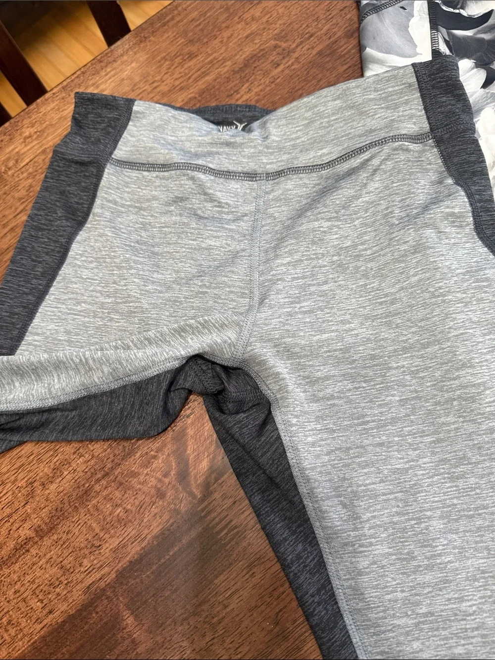 3 Old Navy go dry active leggings with mesh for girls